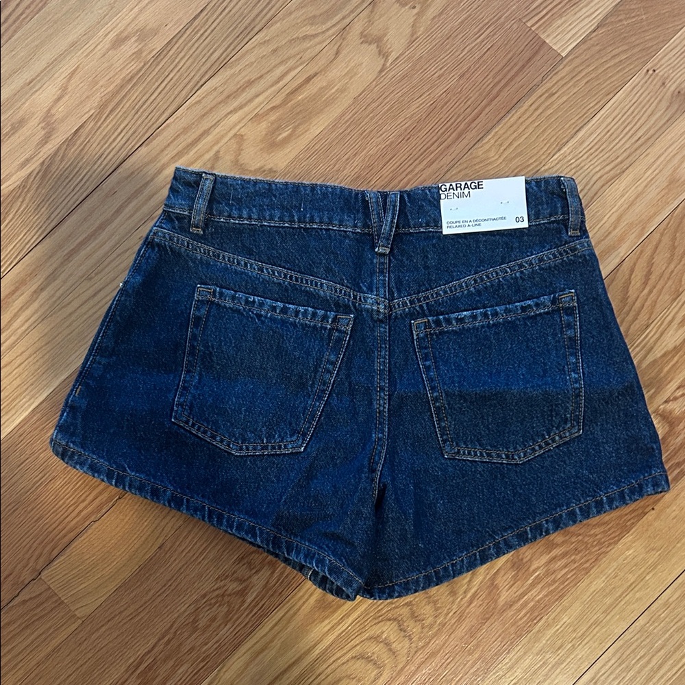 Garage Women's Dark Blue Denim Jean Shorts NEW WITH TAGS size 03/26